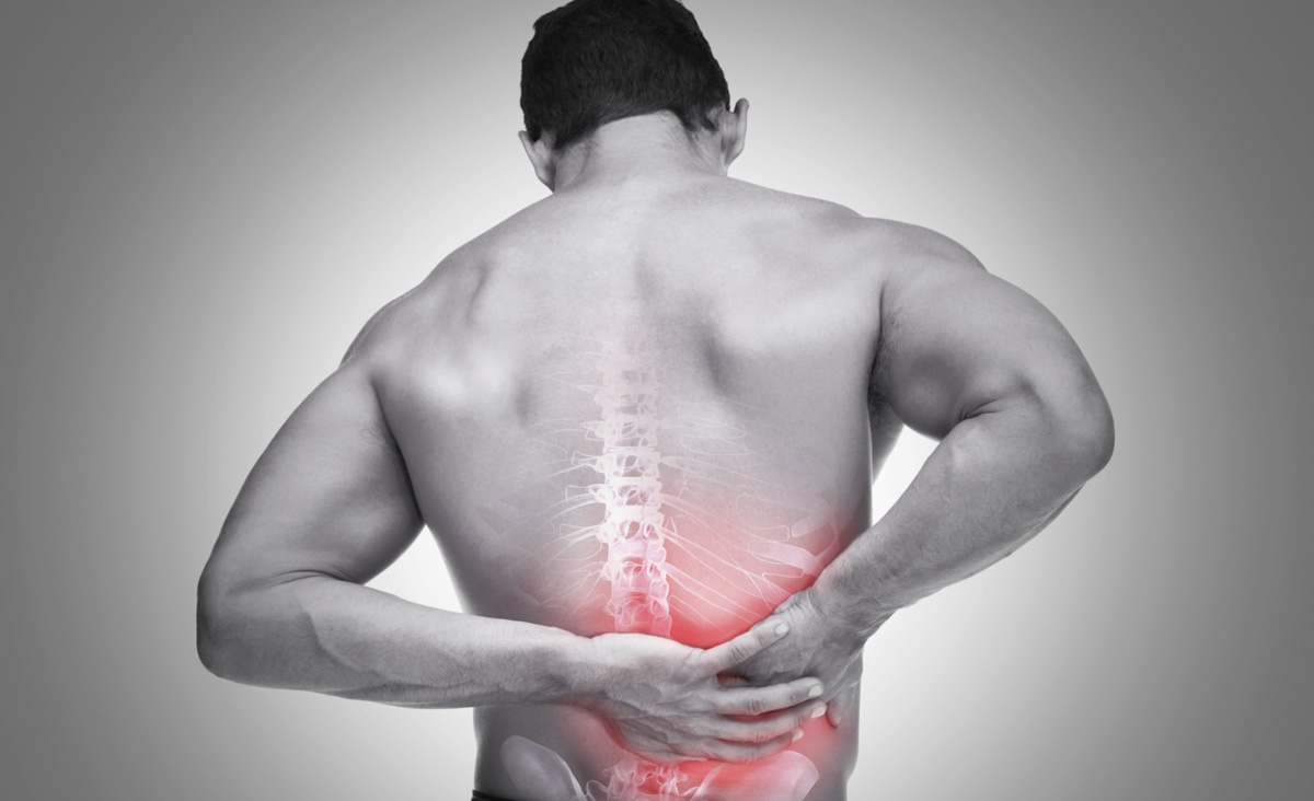 10 cách trị đau lưng tại nhà hiệu quả bạn nên biết - OKIA